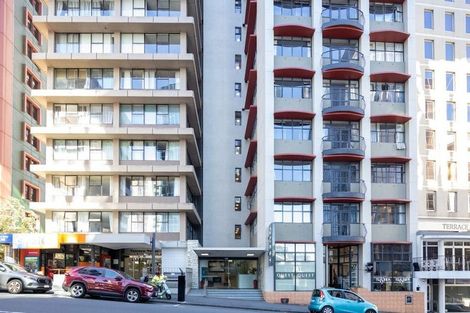 Photo of property in Terrace Garden Apartments, 10a/120 The Terrace, Wellington Central, Wellington, 6011