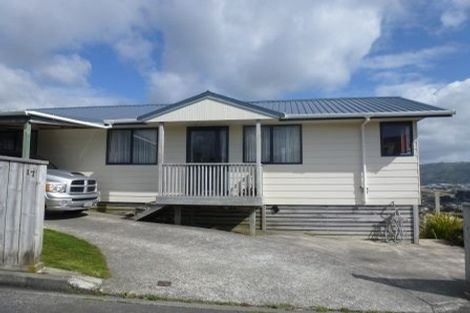 Photo of property in 17 Coventry Close, Ascot Park, Porirua, 5024