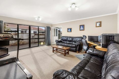 Photo of property in 49 Peppertree Glade, Kelvin Grove, Palmerston North, 4414