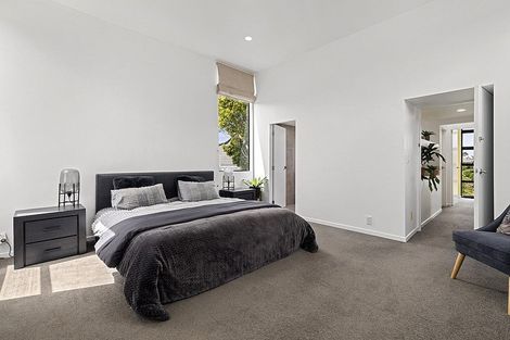 Photo of property in 31 Waipuia Place, Greenhithe, Auckland, 0632