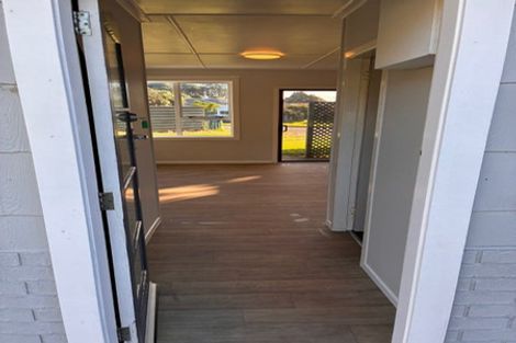 Photo of property in 38b Rangiora Street, Castlecliff, Whanganui, 4501