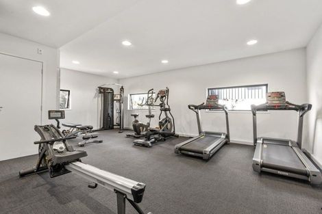 Photo of property in 2/24 Tahuhu Road, Mount Wellington, Auckland, 1062