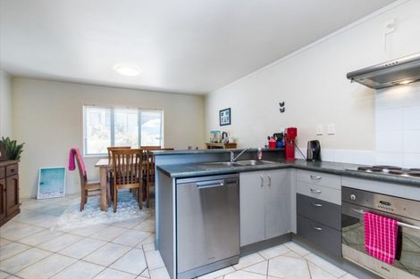 Photo of property in 9/8 Flynn Street, Birkdale, Auckland, 0626