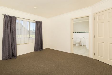 Photo of property in 96 Pitt Avenue, Clendon Park, Auckland, 2103