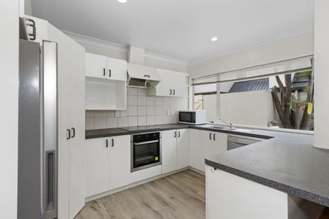 Photo of property in 1/33 Holly Road, St Albans, Christchurch, 8014