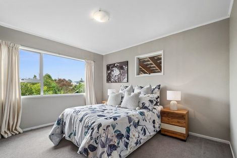 Photo of property in 15 Annison Avenue, Glen Eden, Auckland, 0602
