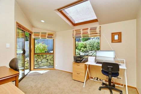 Photo of property in 2/56 Balmoral Lane, Redcliffs, Christchurch, 8081