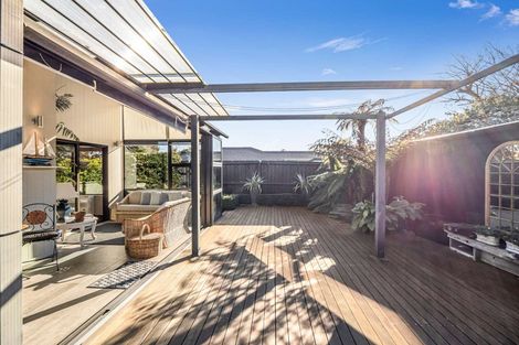 Photo of property in 7 Glenharrow Avenue, Avonhead, Christchurch, 8042