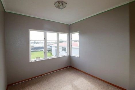 Photo of property in 68 Purnell Street, College Estate, Whanganui, 4500