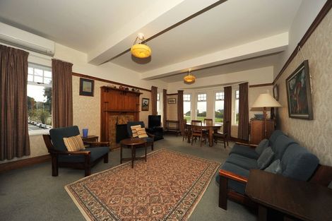 Photo of property in Chevening Flats, 90 Salamanca Road, Kelburn, Wellington, 6012