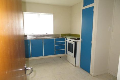 Photo of property in 4/185-189 Naenae Road, Naenae, Lower Hutt, 5011