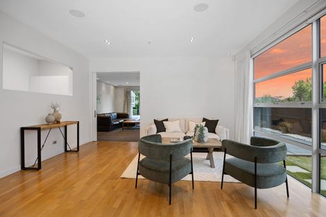 Photo of property in 209 Weston Road, St Albans, Christchurch, 8052