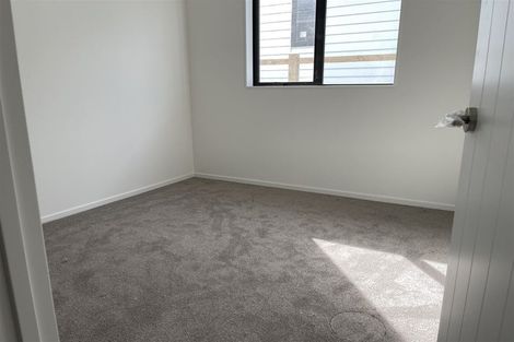 Photo of property in 12 Woven Place, Karaka, Papakura, 2113