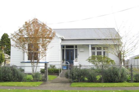 Photo of property in 42 Standish Street, Inglewood, 4330