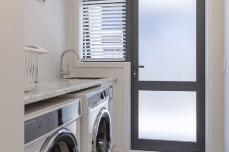 Photo of property in 32 Huka Heights Drive, Rangatira Park, Taupo, 3330