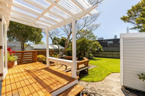 Photo of property in 131 Lemon Street, New Plymouth, 4312