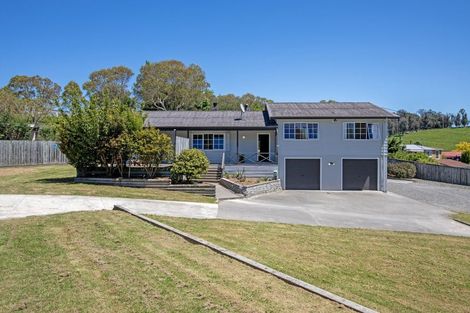 Photo of property in 10 Watts Road, Waipawa, 4210