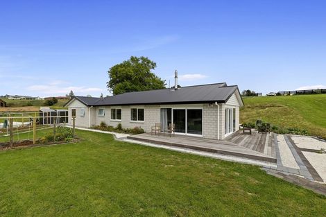 Photo of property in 10 Cellar Close, Te Kauwhata, 3782