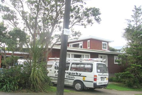 Photo of property in 303 Dowse Drive, Maungaraki, Lower Hutt, 5010