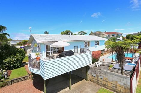 Photo of property in 4 Eyre Street, Henderson, Auckland, 0612