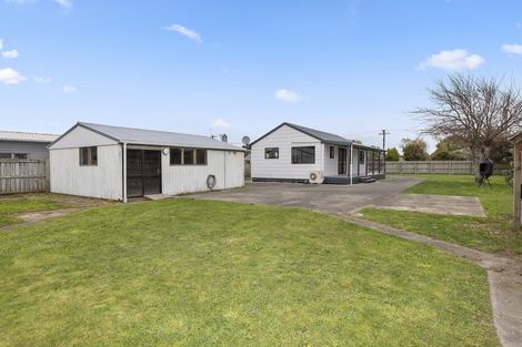 Photo of property in 34 Kiharoa Street, Otaki Beach, Otaki, 5512