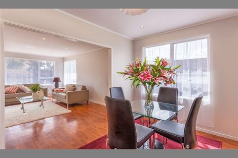 Photo of property in 51 Triangle Road, Massey, Auckland, 0614