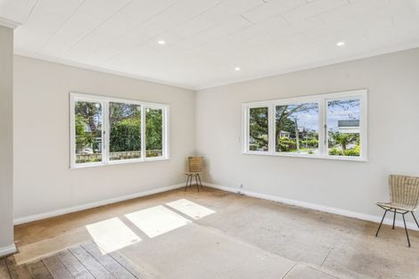 Photo of property in 98 Rosetta Road, Raumati South, Paraparaumu, 5032