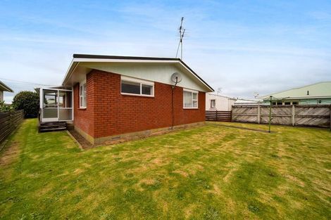 Photo of property in 19 Milmoe Street, Hawera, 4610