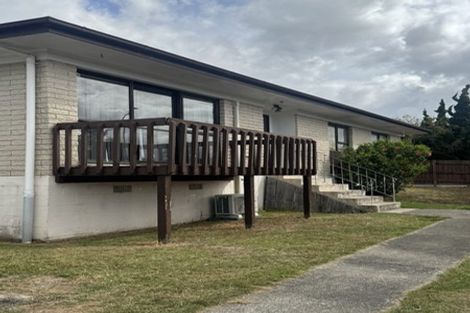 Photo of property in 19 Butterworth Drive, Glendene, Auckland, 0602