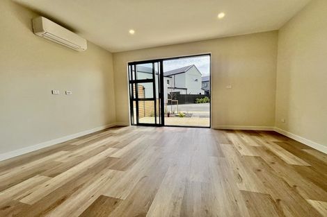 Photo of property in 9 Resnik Crescent, Kumeu, 0810