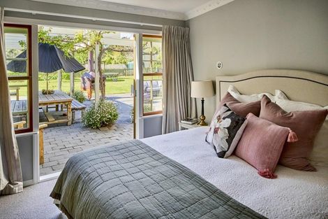 Photo of property in 280 Paekakariki Hill Road, Paekakariki Hill, Porirua, 5381