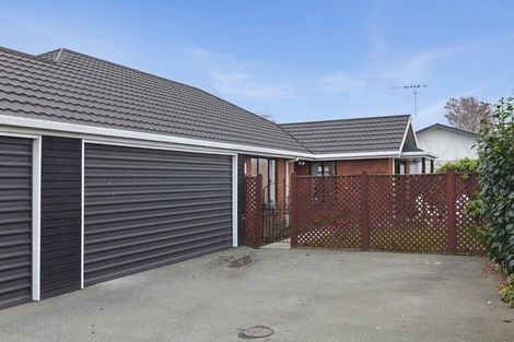Photo of property in 2/27 Waimairi Road, Upper Riccarton, Christchurch, 8041