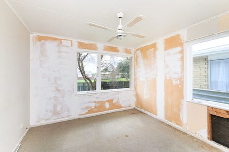 Photo of property in 52 Halswell Crescent, Westbrook, Palmerston North, 4412