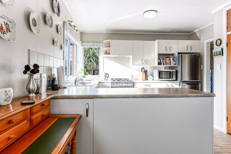 Photo of property in 118 Sandwich Road, St Andrews, Hamilton, 3200