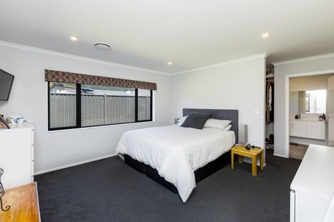 Photo of property in 17 Gilruth Road, Wallaceville, Upper Hutt, 5018