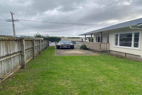 Photo of property in 24 Airdrie Road, Ranui, Auckland, 0612