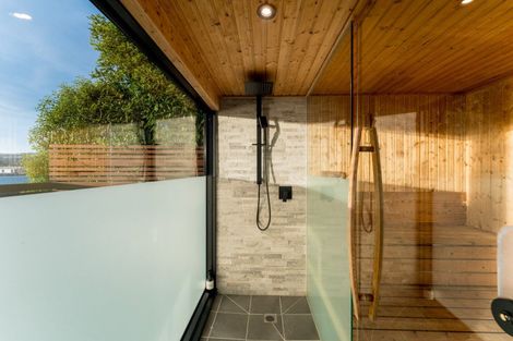 Photo of property in 132 Portobello Road, Vauxhall, Dunedin, 9013