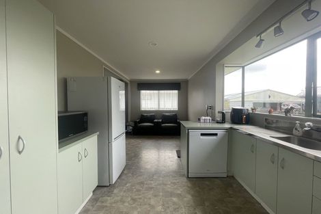 Photo of property in 27d Breckons Avenue, Nawton, Hamilton, 3200