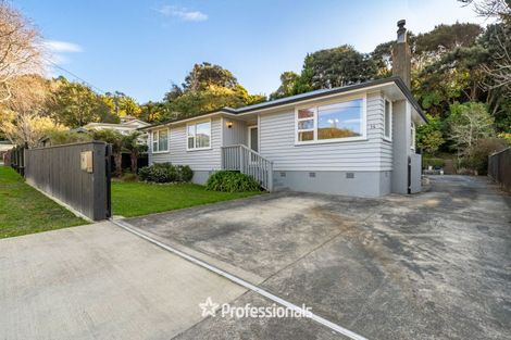 Photo of property in 14 Pinehaven Road, Pinehaven, Upper Hutt, 5019
