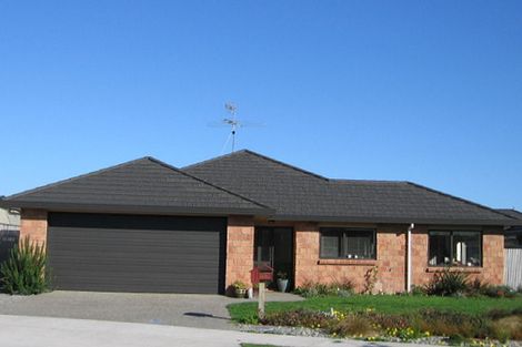 Photo of property in 4 Nicholas Place, Waikanae Beach, Waikanae, 5036