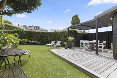 Photo of property in 24 Crescent Road, Parnell, Auckland, 1052