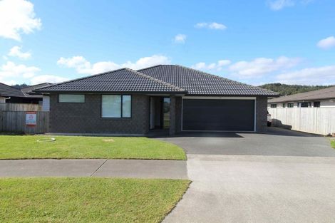 Photo of property in 23 Raymond Grace Avenue, Huapai, Kumeu, 0810
