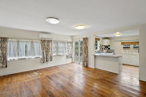 Photo of property in 319 Beach Road, Campbells Bay, Auckland, 0630
