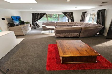 Photo of property in 824 West Coast Road, Oratia, Auckland, 0604