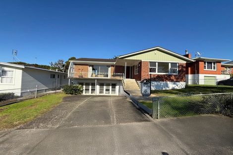 Photo of property in 11 Terry Street, Blockhouse Bay, Auckland, 0600