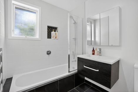 Photo of property in 85 Kia Ora Road, Beach Haven, Auckland, 0626