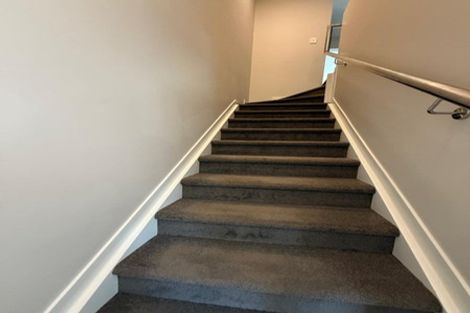 Photo of property in 5/58 Te Atatu Road, Te Atatu South, Auckland, 0610