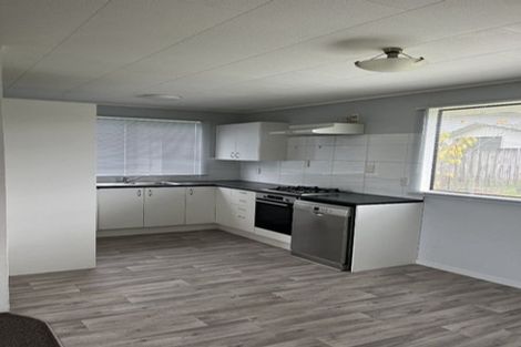 Photo of property in 17 Crystal Place, Pukehangi, Rotorua, 3015