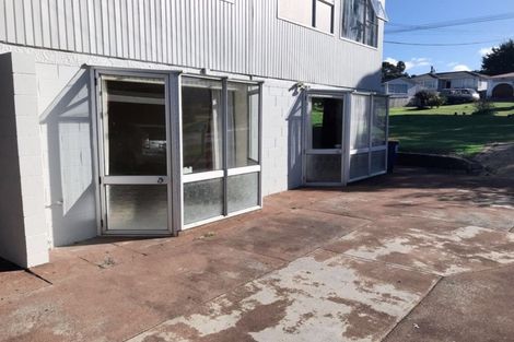 Photo of property in 41 Tiroroa Avenue, Te Atatu South, Auckland, 0610