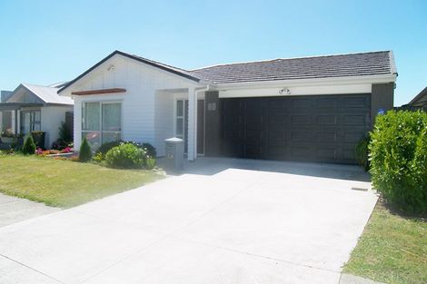 Photo of property in 88 Popokatea Drive, Takanini, 2112
